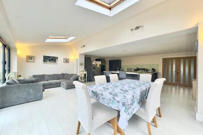 Open Plan Living Din