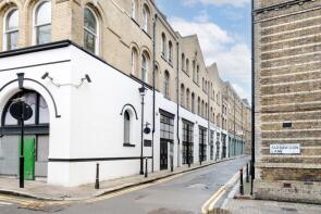 Flat 1, 6, Pear Tree Court, London EC1R 0DW