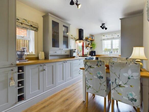 Kitchen breakfast room best