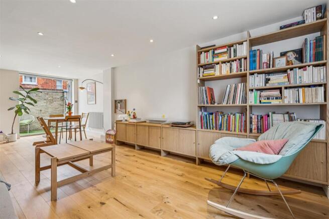 FOR SALE - Graham Road, W4