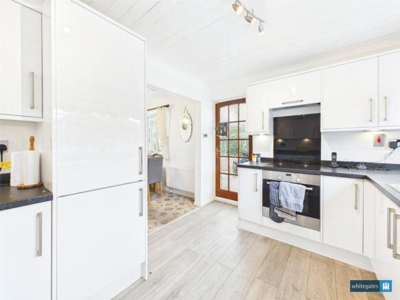 4 bed Detached for sale Image 6
