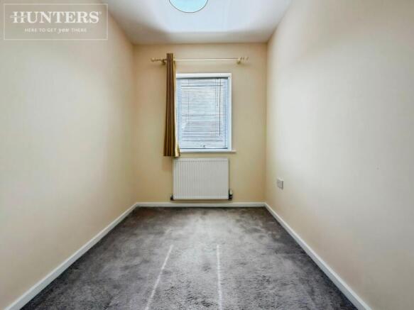 4 bed Town House to rent Image 8