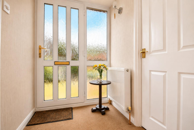 4 bed Detached for sale Image 5