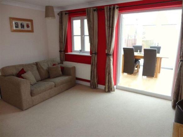 LOUNGE IMAGE 2
