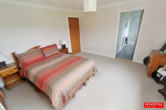 Master Bedroom...jpg