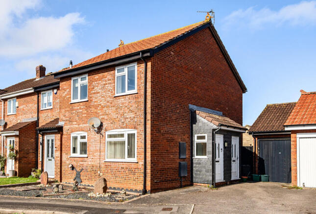 1-bed terraced on Squires Court, Longwell Green, Bristol, BS30, £220,000