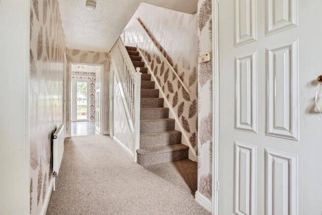 3 bed Semi-Detached for sale Image 5