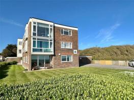 3, Pinehurst, Cliff Road, Lymington SO41 0NS