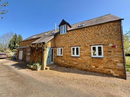 Bugbrooke Road, Kislingbury, Northamptonshire NN7