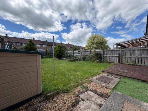 3 bed Terraced for sale Image 11
