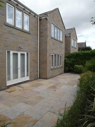 Rear Patio Garden