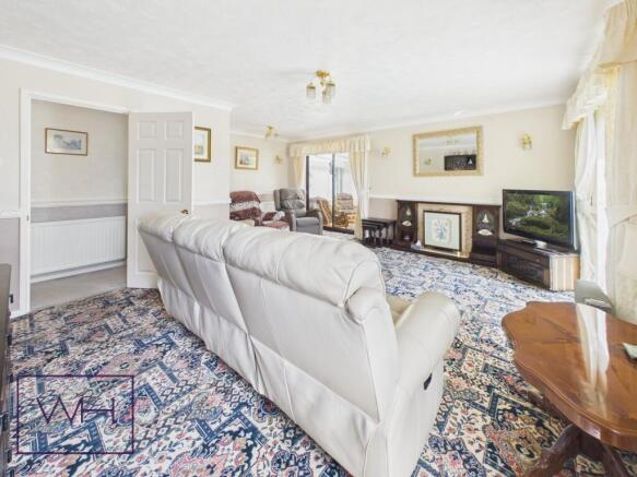 3 bed Detached Bungalow for sale Image 10