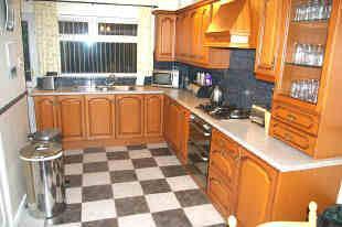 OPEN PLAN DINING KITCHEN