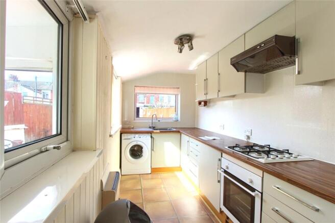 3 bed Terraced for sale Image 9