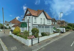 12, South Place, Lee-on-the-solent PO13 9AS
