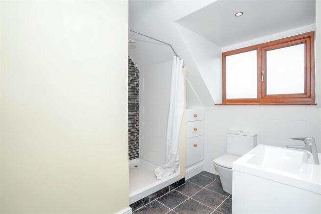 Bedroom 2 En-Suite 1.jpg