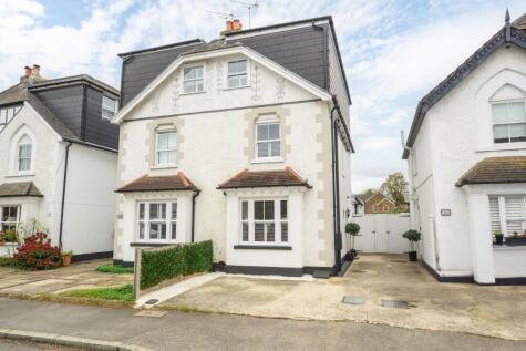 Hersham Road, Hersham, KT12