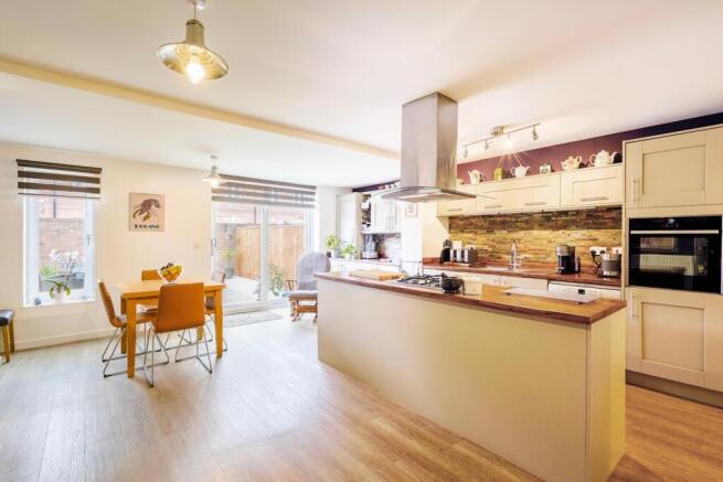 Kitchen / Dining Room