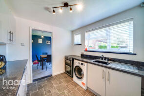 24, Pitt Avenue, Witham CM8 1JQ