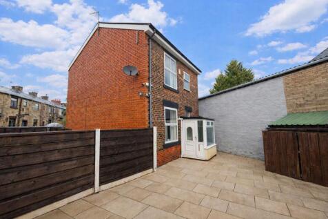 Hills Court, Woolfold, Bury, BL8 1TL
