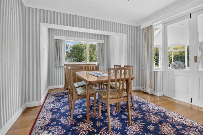 4 bed Detached for sale Image 6
