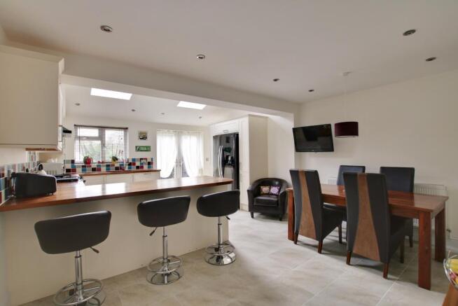 KITCHEN/DINER