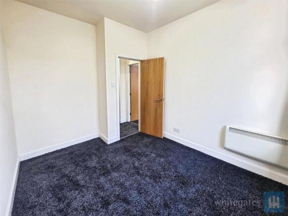 1 bed Apartment to rent Image 12