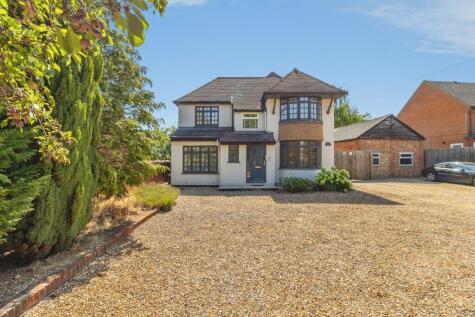 Buckingham Road, Bletchley, Milton Keynes, Buckinghamshire, MK3