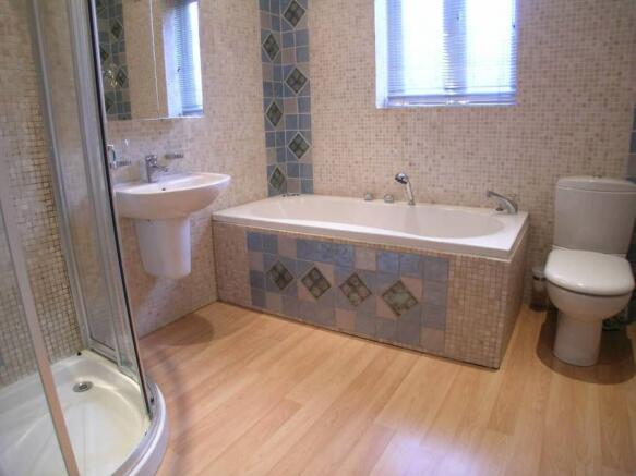 Photo 10