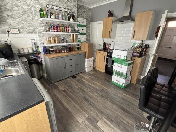 Dining kitchen
