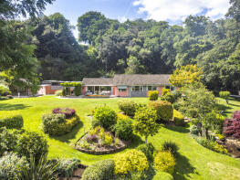 Fingals, Holly Lane, Clevedon BS21 7AD