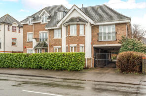 Flat 8, 100 Vantage Court, Goldsworth Road, Woking GU21 6NP