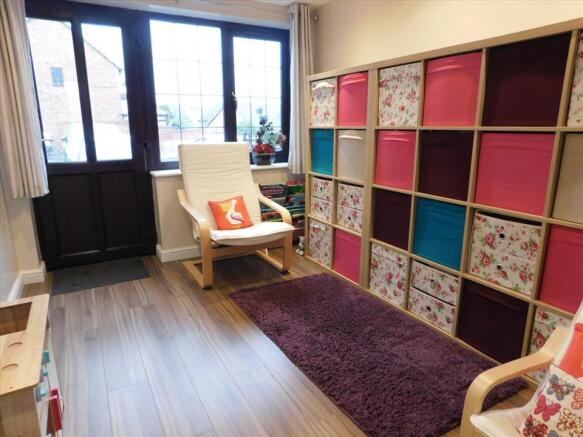 FAMILY ROOM/BEDROOM 3