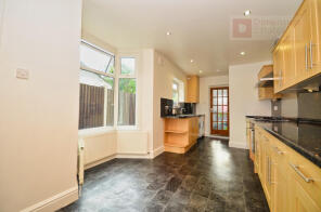 58, Montague Road, London E11 3EN