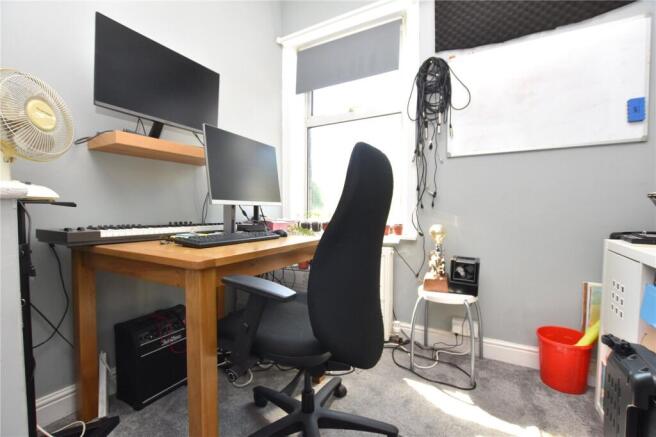 2 bed Terraced for sale Image 8