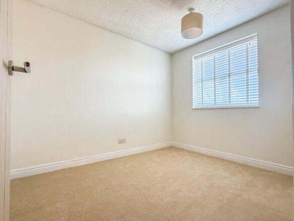 2 bed Terraced for sale Image 12