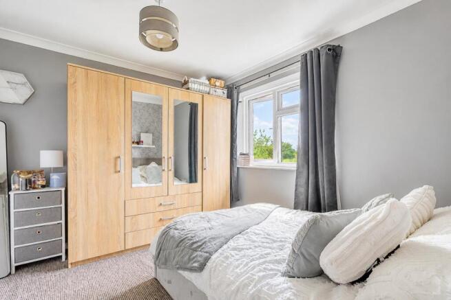 3 bed Semi-Detached for sale Image 12