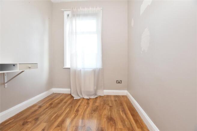 3 bed Semi-Detached for sale Image 10