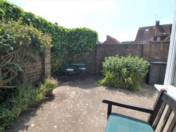 COURTYARD GARDEN