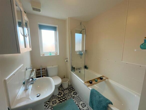 Bathroom.jpeg