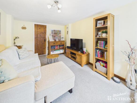 CAM02773G0-PR0416-STILL002