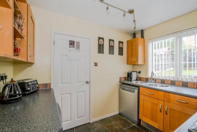 44, Badgers Way, Heath Hayes, Cannock, Staffordshi