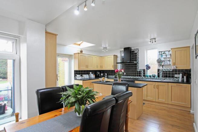 Kitchen diner