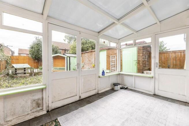 2 bed Semi-Detached for sale Image 8