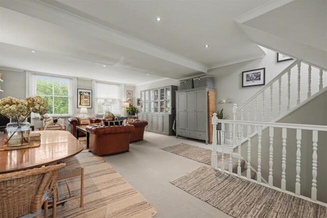 Flat 4, 3 Abbey Gardens NW8 9AS-1.jpg