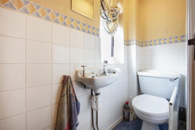 Toilet.jpg