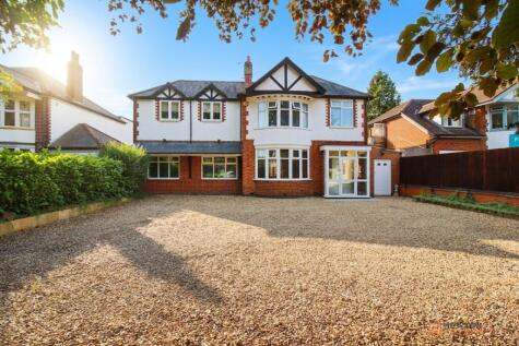 Loughborough Road, Birstall, LE4