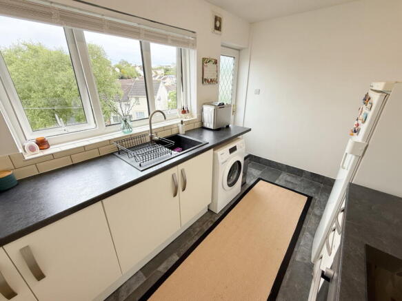 Chinkwell Rise, Torquay, TQ2 7RX photo 4