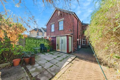 Harlaxton Road, GRANTHAM