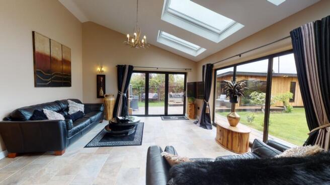 2 bed Detached Bungalow for sale Image 9
